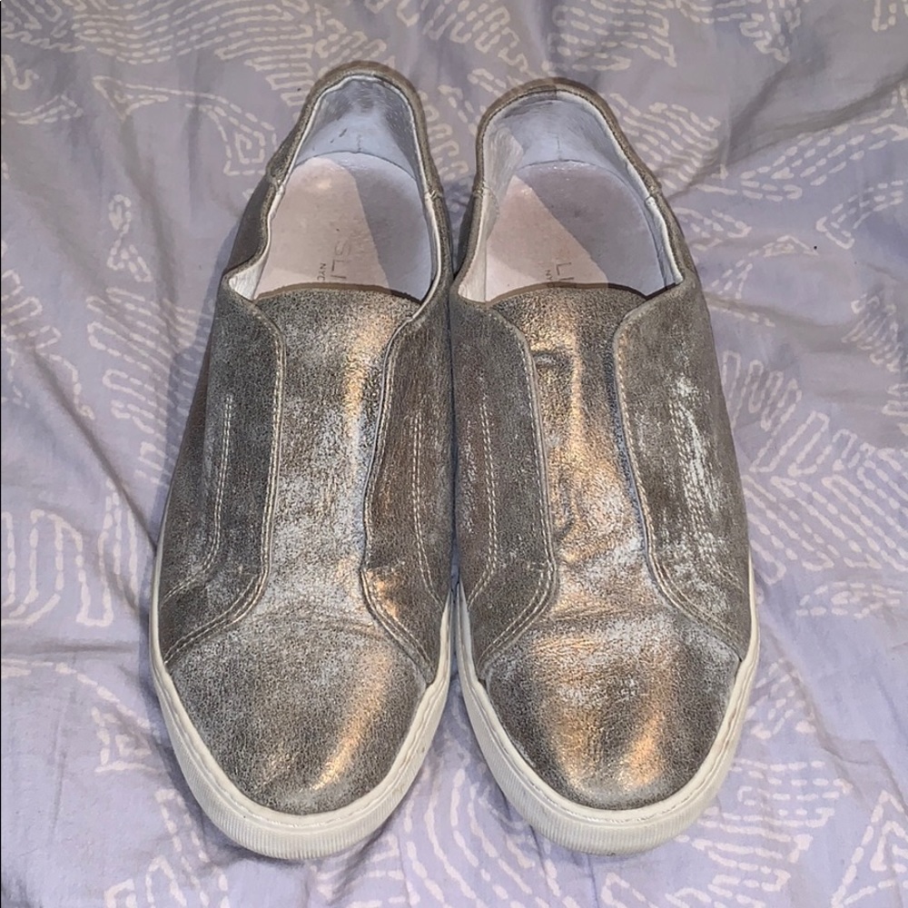 J SLIDES sneakers